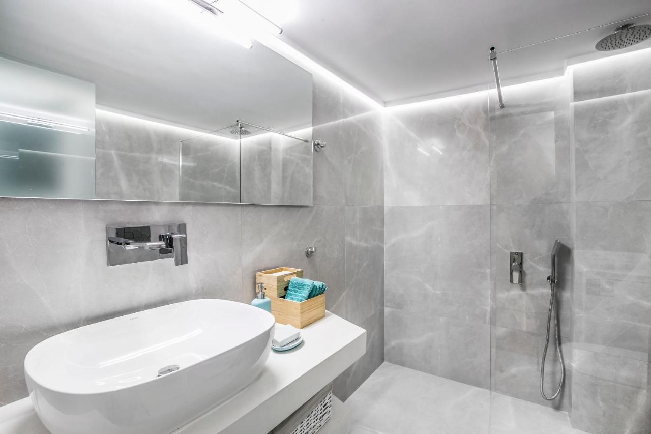 Appartamento Modern Flat In The Grounds Of Acropolis Monuments -Armonia- Atene Esterno foto